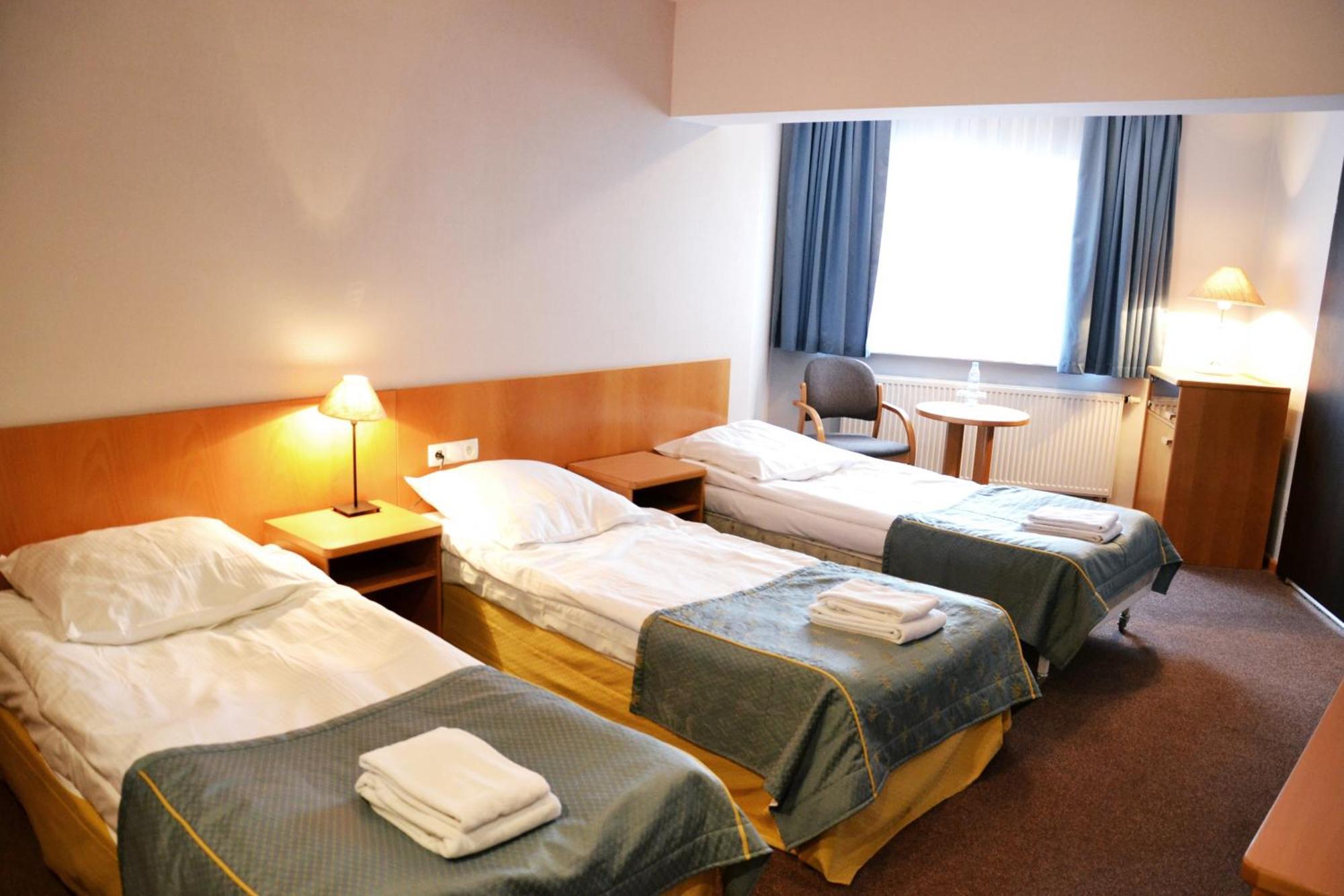 Hotel Orlik Płońsk Szoba fotó