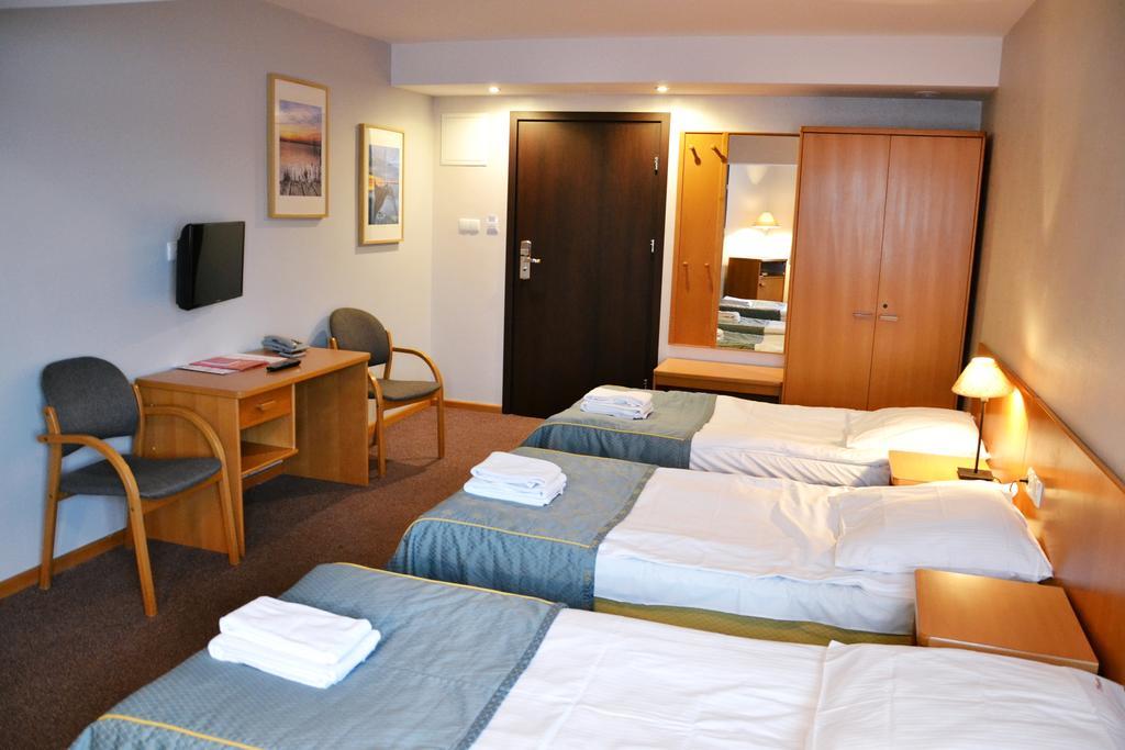 Hotel Orlik Płońsk Szoba fotó